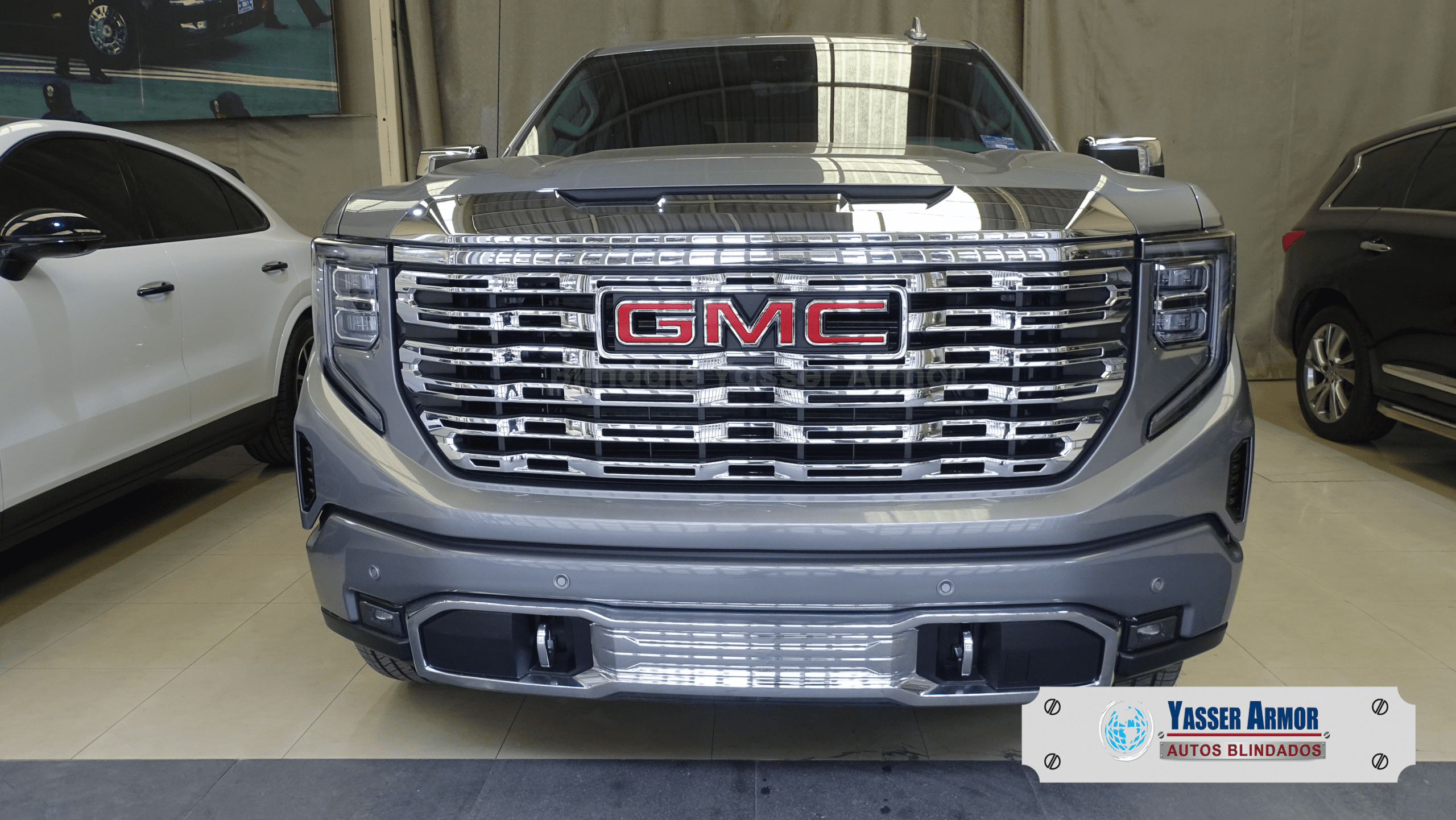 2024 GMC Sierra Denali Disponible en Nivel V+ y VII+ Yasser Armor